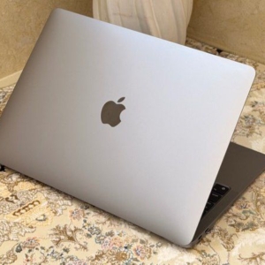 Model: Macbook Air 2020
