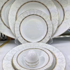سرویس ۲۸ پارچه چینی زرین