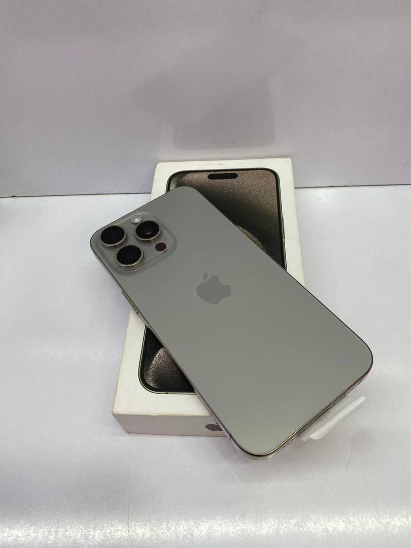 Iphone 15 pro max (256)