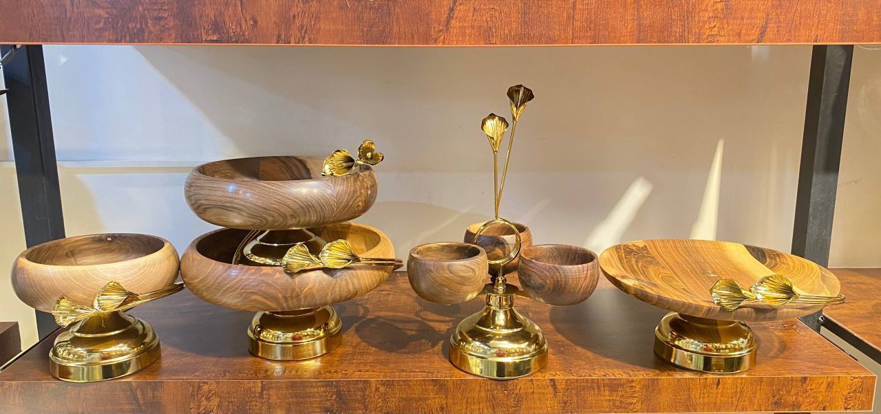 سرویس پذیرایی ۵پارچه لیلیوم چوب