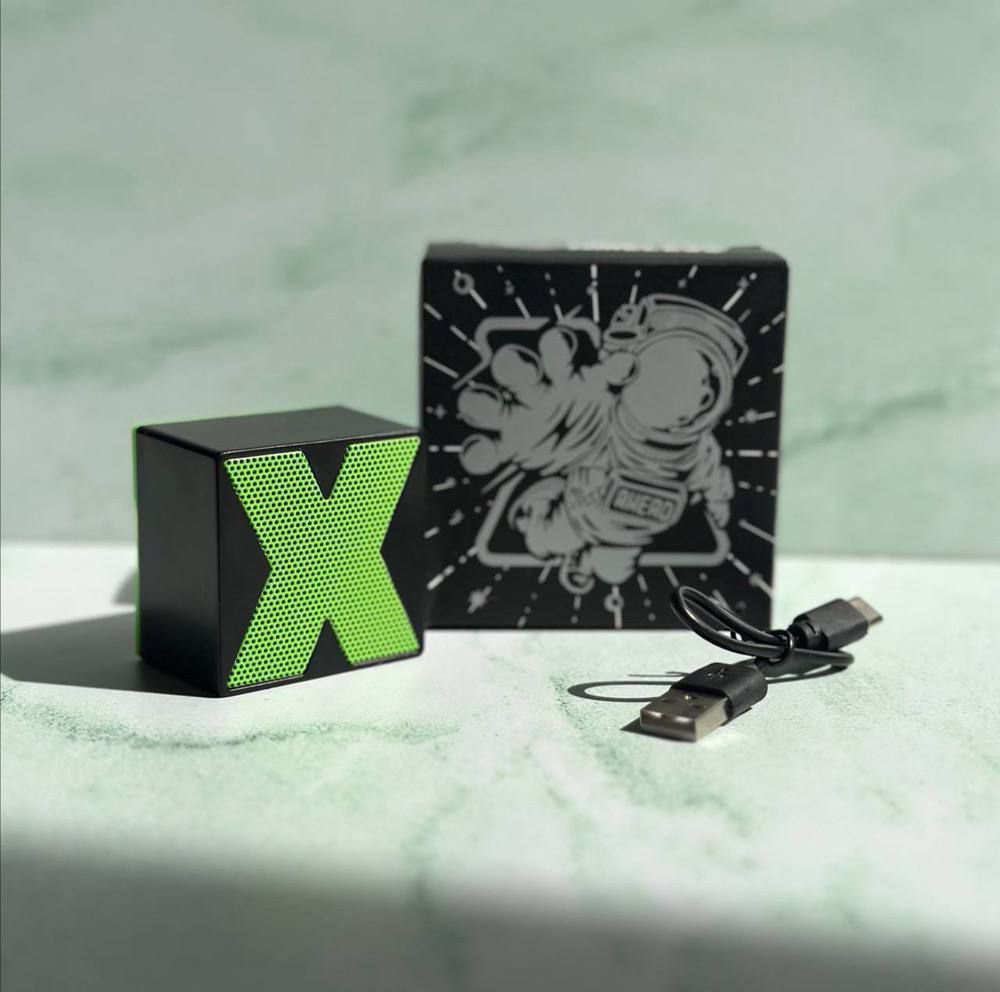 اسپيكر X