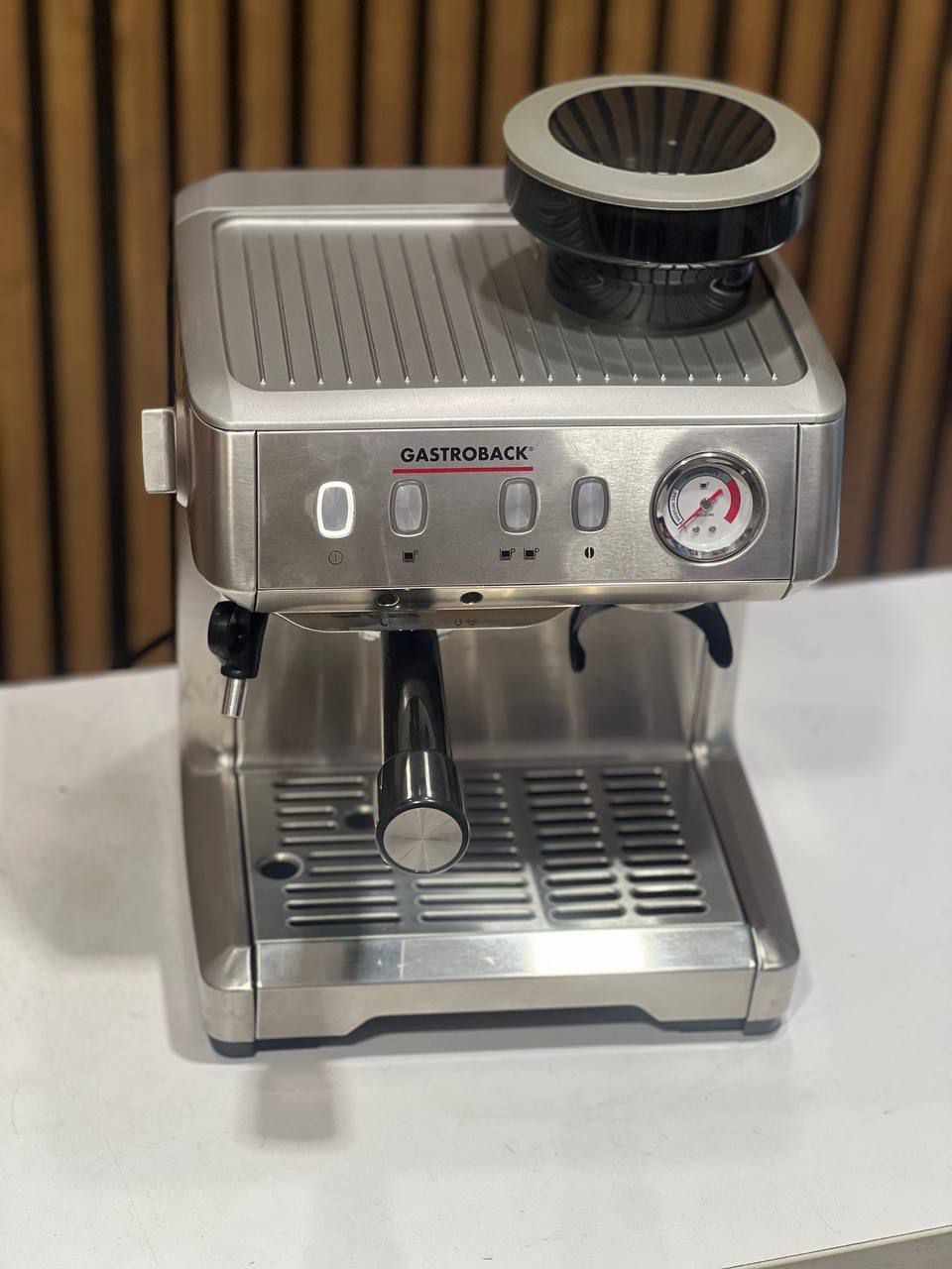 اسپرسوساز نیمهحرفهای با آسیاب گاستروبک Gastroback 42624 Design Espresso Advanced Barista